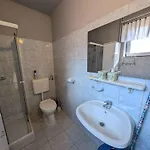 Casa vacanze With A - C In 54835