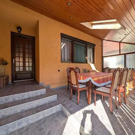With A - C In 54835 Casa vacanze